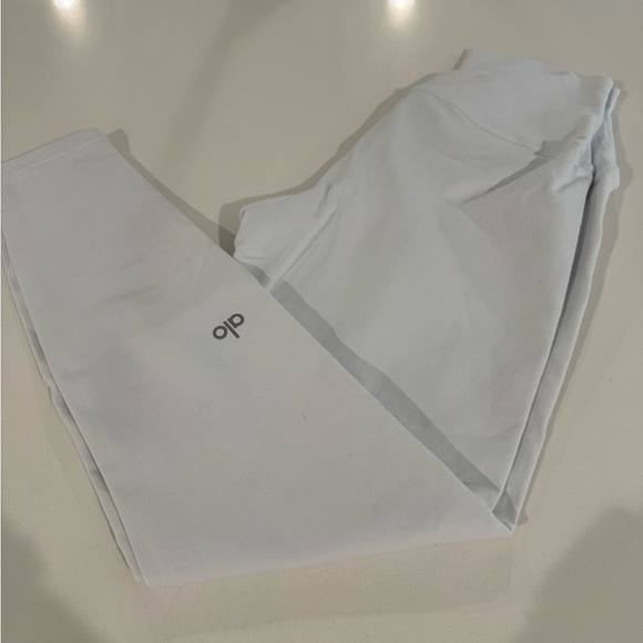 ALO Yoga White Leggings - Picture 5 of 5